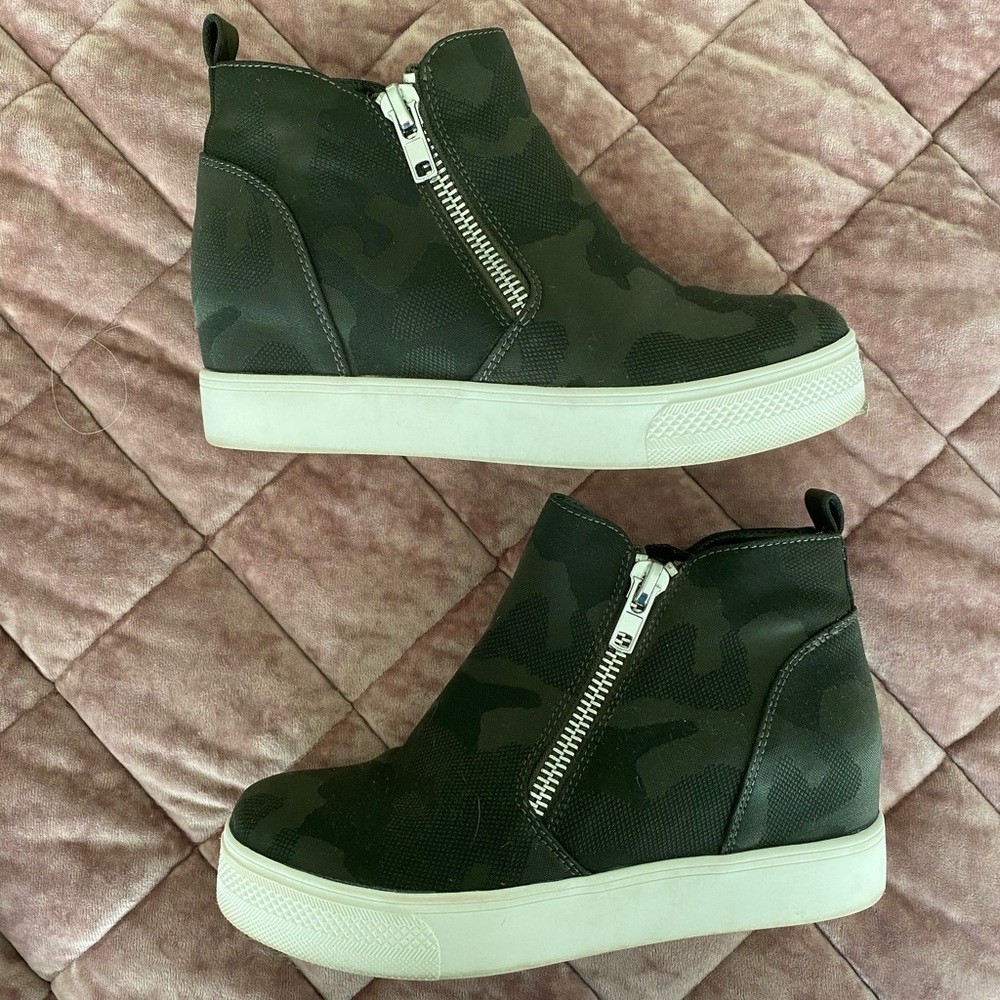 Steve Madden Camo Wedge Sneakers